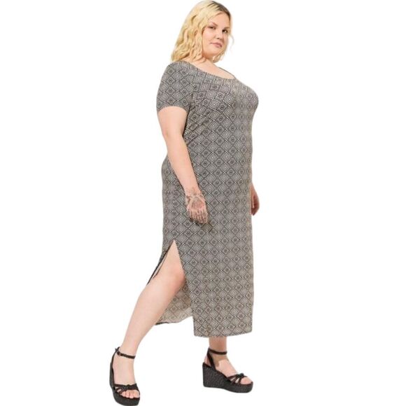 6X 30W Torrid Black Tan Ditsy Tribal Print Maxi Dress Slit Super Soft Stretch NW - Picture 1 of 7